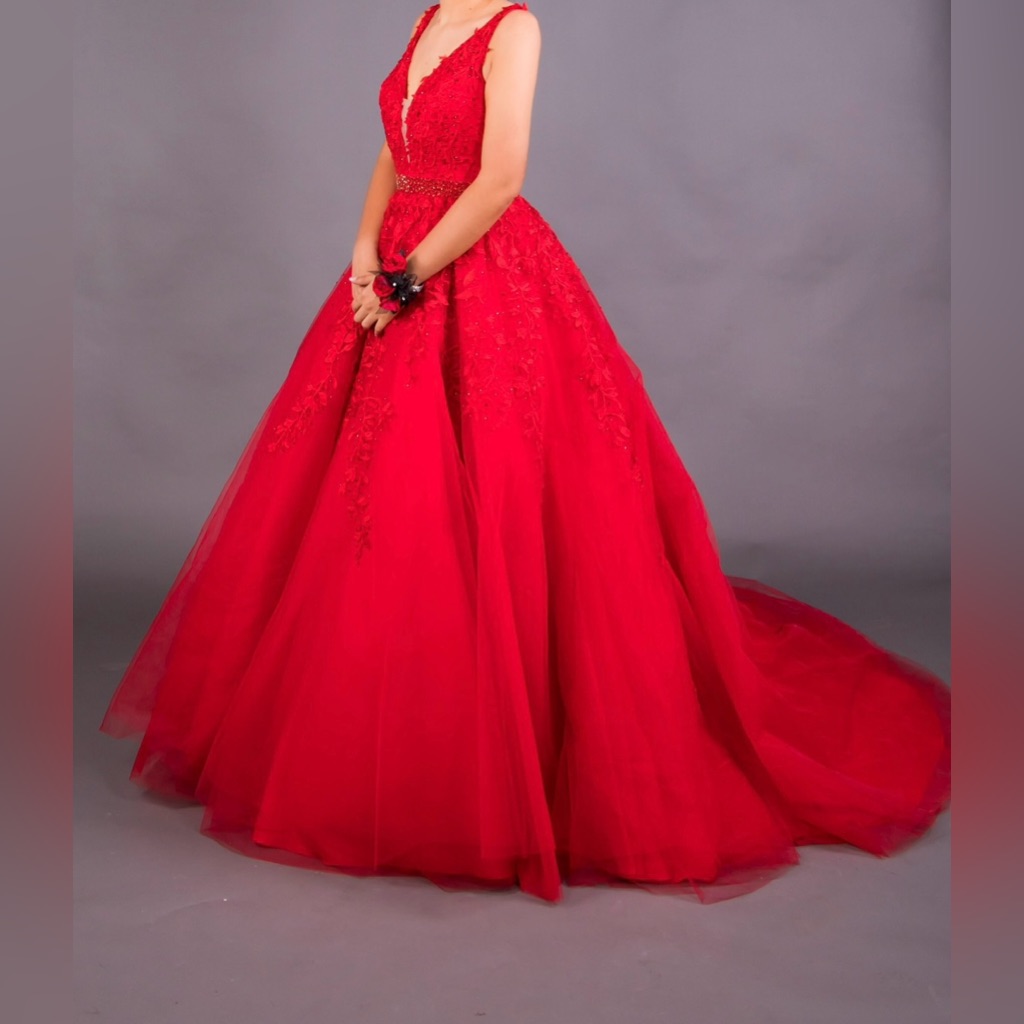 Size 4. Sherri Hill